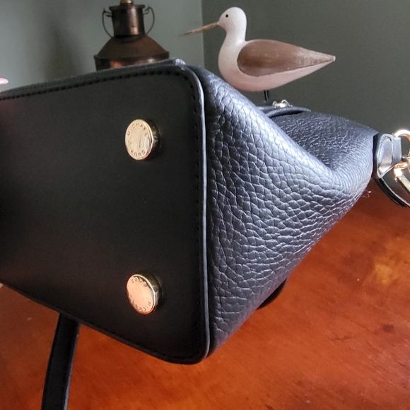 Michael Kors Sienna Medium Pebbled Leather Satchel Black w/ Gold-tone Hardware - Picture 11 of 14